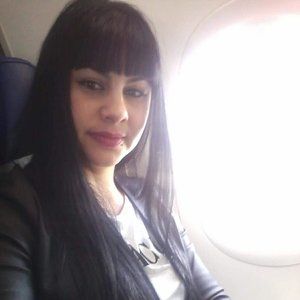 Meet your Posher, Iris